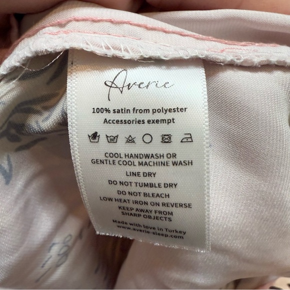 Averie Sleep Safari Starry Nights Dalia Tiger-Print Pajama Top Satin Pink Small - Picture 5 of 6